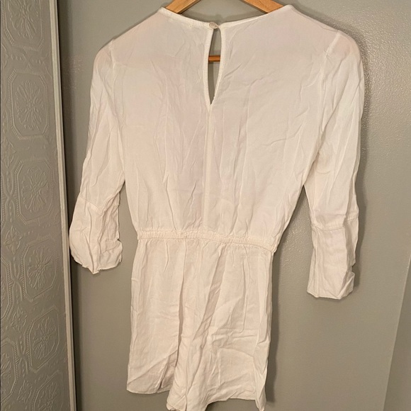 Flowy long sleeve white romper, size S - Picture 2 of 2